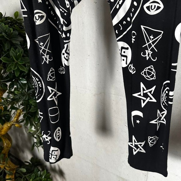 Occult black and white gothic witchy graphic print harem leggings size S - Picture 3 of 7